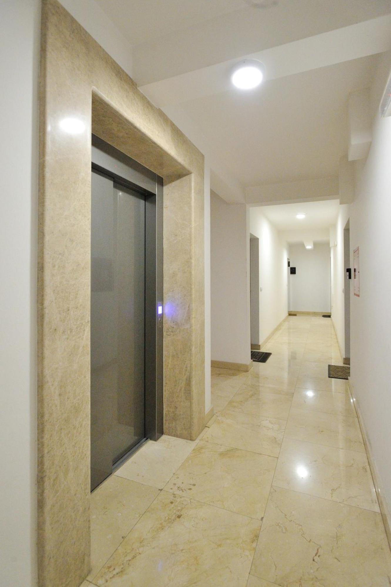 Captain'S Luxury Apartments โมสตาร์ ภายนอก รูปภาพ
